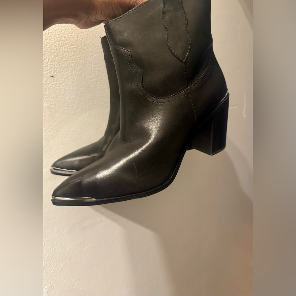 Cowboy Boot w/Block Heel